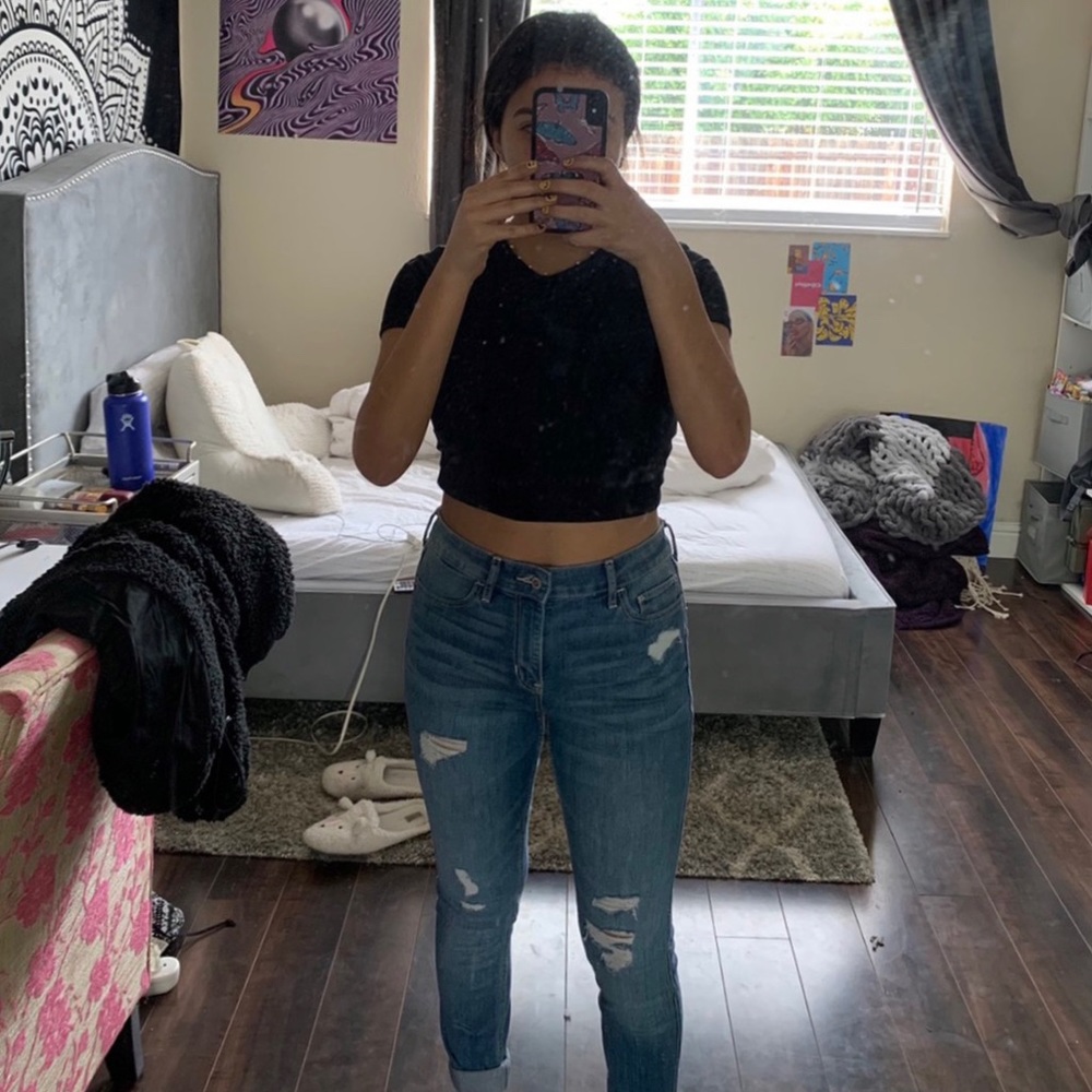 hollister high rise jeans